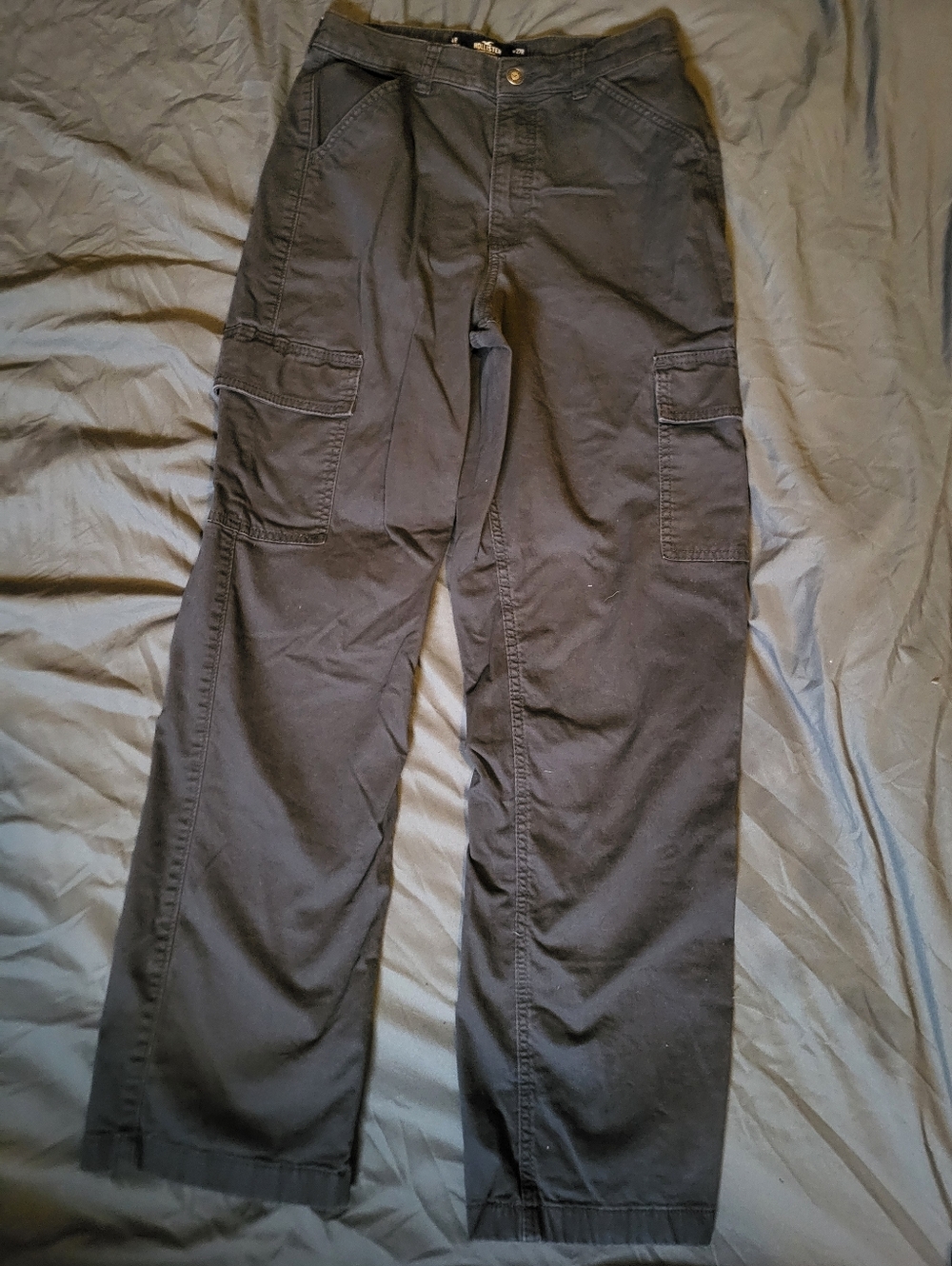 Hollister Women's s Grey Cargo Pants with Utility Pockets